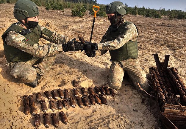 Įspūdingi radiniai netoli Kryžkalnio: žmonės gyveno ant tiksinčių bombų