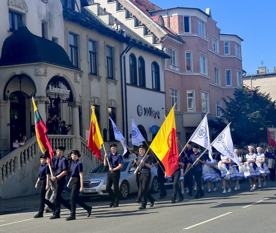 Klaipėdoje nuaidėjo paskutinis skambutis