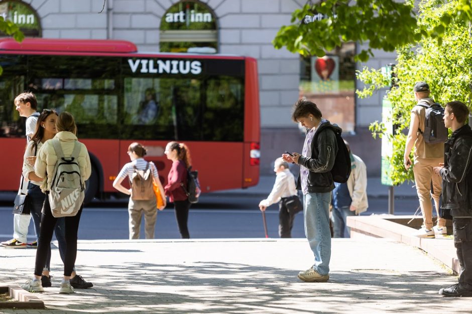 Įstatymo pataisa: jaunu žmogumi siūloma laikyti asmenį iki 35 metų amžiaus