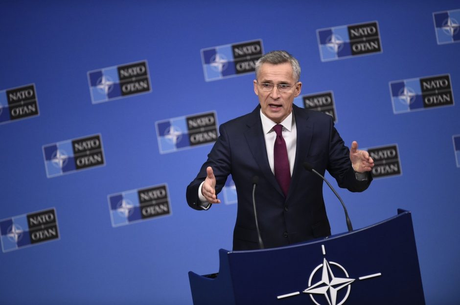 J. Stoltenbergas: NATO turi apsaugoti strategiškai svarbias įmones