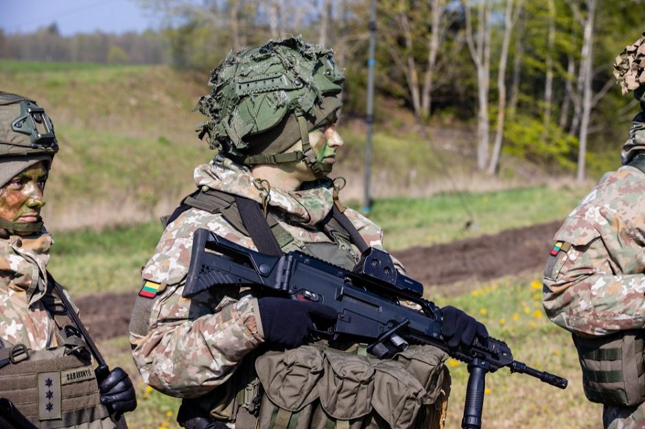 Vyriausybė pritarė kariuomenės struktūros pokyčiams dėl divizijos, tankų bataliono įkūrimo