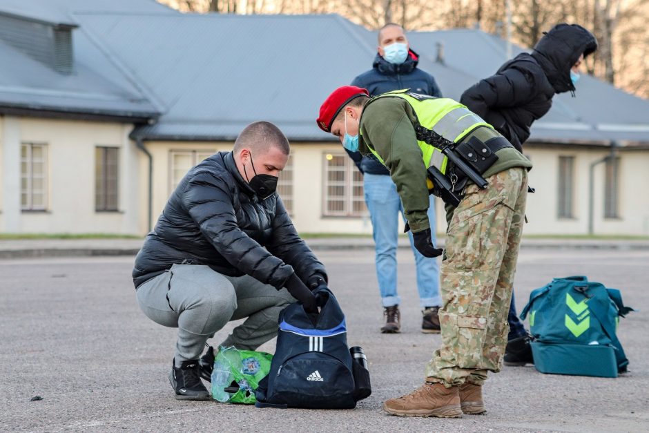 Baigtas šiųmetis šaukimas į nuolatinę privalomąją pradinę karo tarnybą