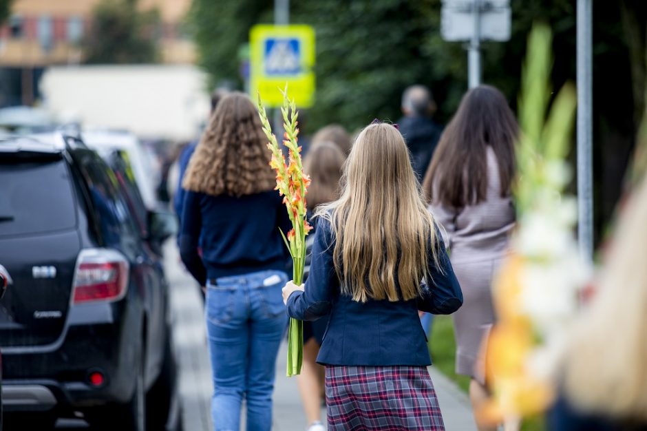 Mokslo metus pradėjo 338 tūkst. moksleivių – daugiausiai per septynerius metus