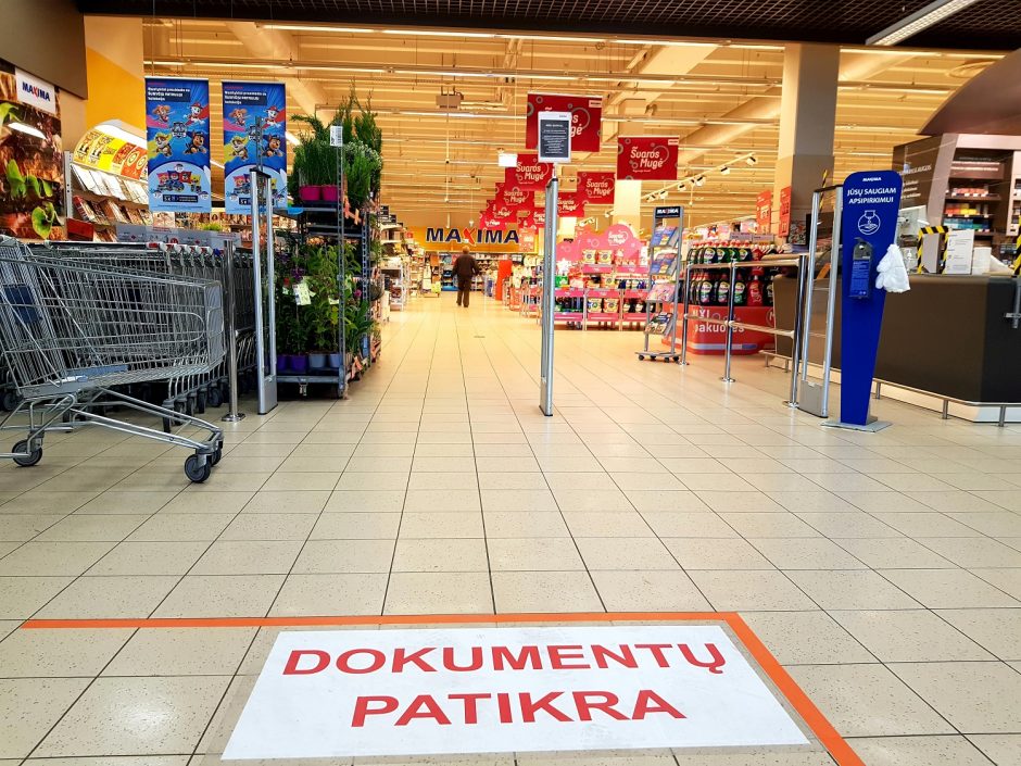 Kuriose didžiųjų prekybos tinklų parduotuvėse reikės pateikti galimybių pasą?