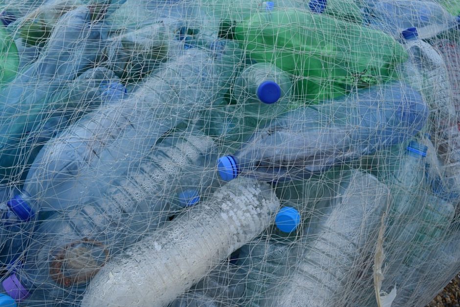 Vilniaus rajone bendrovė be leidimo laiko 400 tonų plastiko atliekų