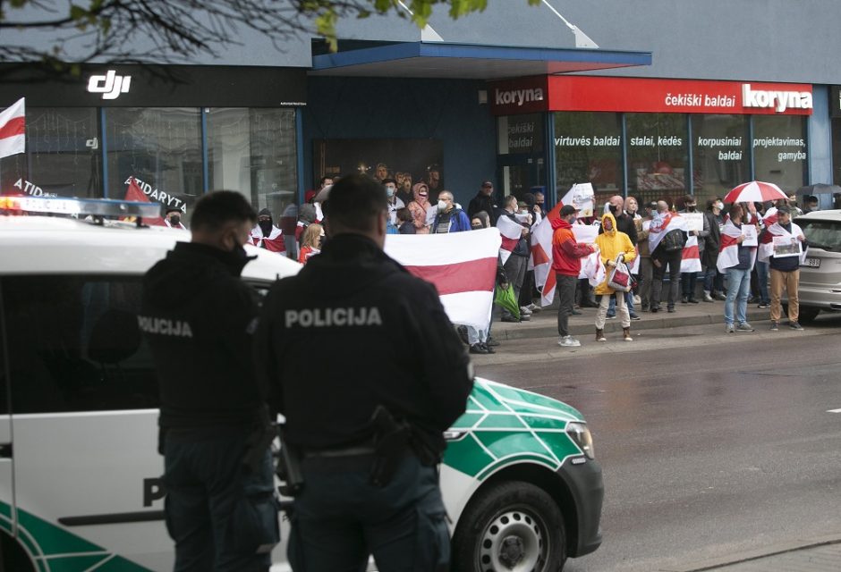 Siūlo griežtinti ribojimus Baltarusijos piliečiams