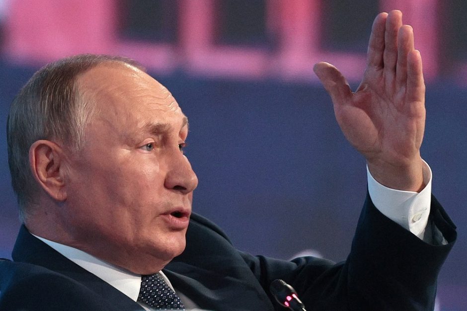 Kremlius: V. Putinas žada apsilankyti Rytų Ukrainoje