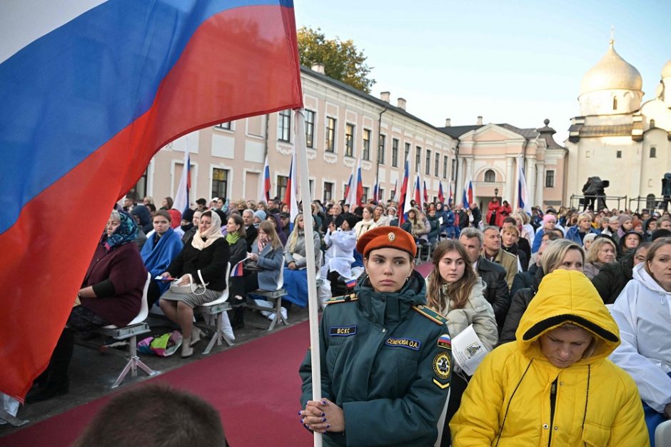 Tarnybų namuose sulaukusi moteris – šokiruota: Rusijoje pradėta mirusiųjų „mobilizacija“