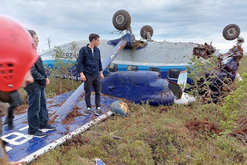 Rusijos Sibire aptiktas dingęs keleivinis lėktuvas, visi jame buvę žmonės – gyvi
