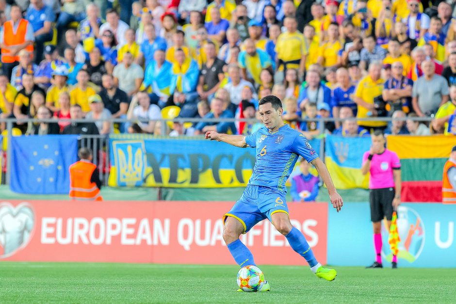 Lietuvos futbolo rinktinė nepasipriešino ukrainiečiams