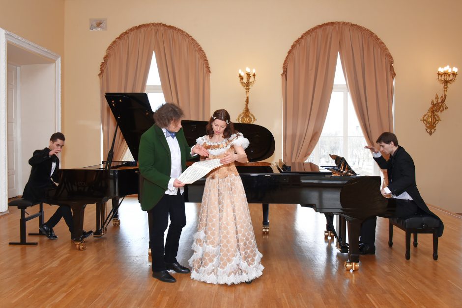 Susitiks C. Schumann salone
