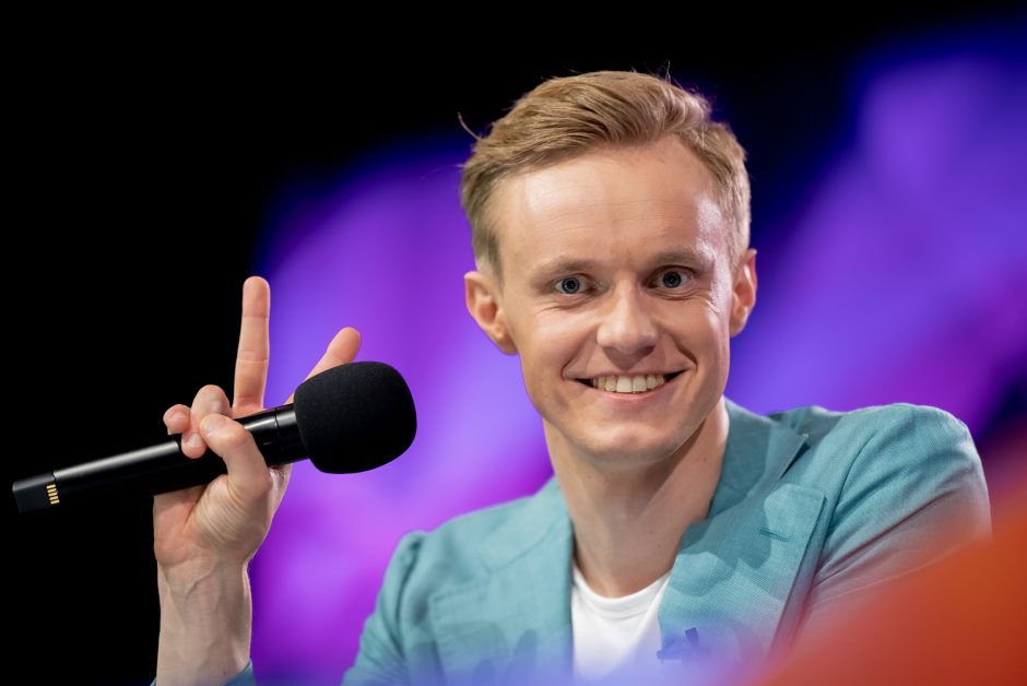 Šou nuimtos net dvi kaukės: po viena jų – krepšinio pasaulio įžymybė