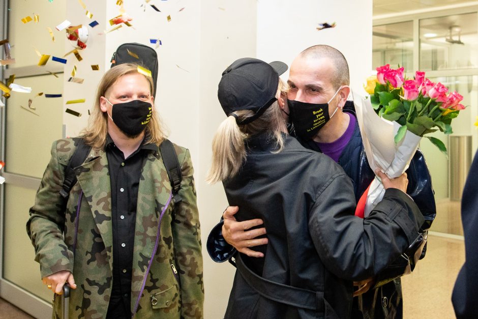Į Lietuvą sugrįžusi grupė „The Roop“ pasitikta šūksniais ir plojimais