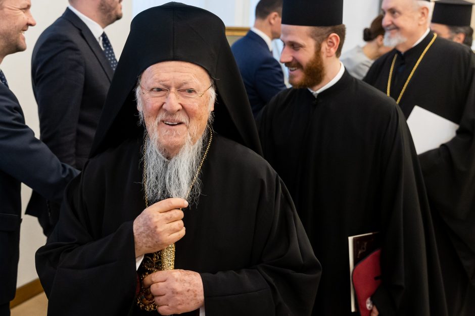 Seimo vadovė: ukrainiečiai negali melstis bažnyčioje, kuriai vadovauja karo rėmėjas