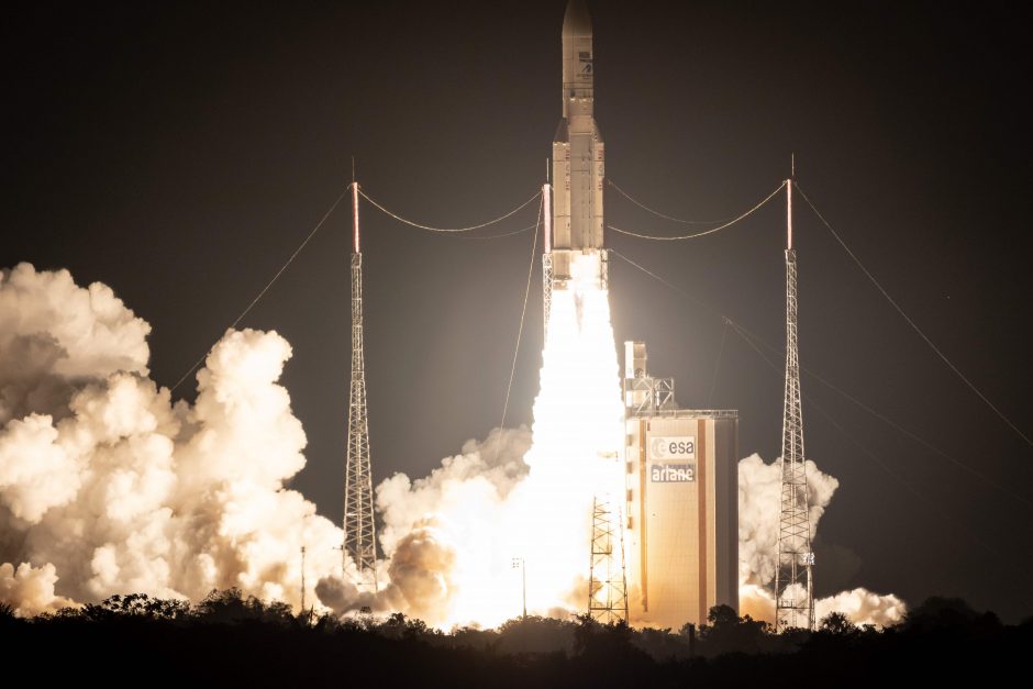 Jubiliejus: į kosmosą 100-ąjį kartą pakilo Europos nešančioji raketa „Ariane 5“