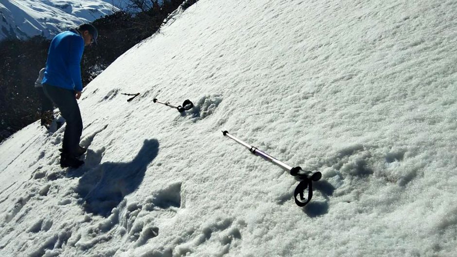 Indijos Himalajuose pastebėta dingusios alpinistų grupės narių kūnų