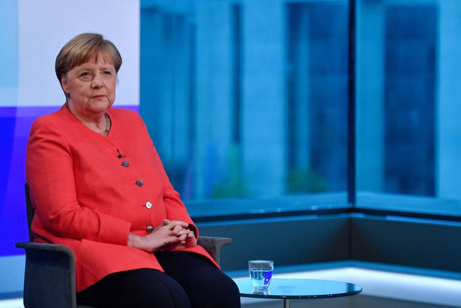 A. Merkel sako tikrai neketinanti siekti perrinkimo penktai kadencijai