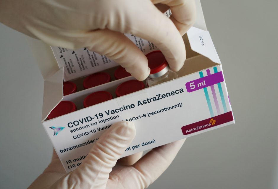 Įmonės kviečiamos registruotis, tačiau darbuotojai nuo COVID-19 bus skiepijami tik likus vakcinos
