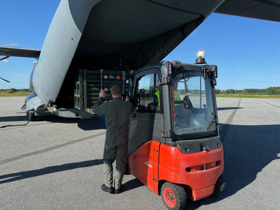 Lietuvos kariuomenei pristatytos „Bolide“ raketos