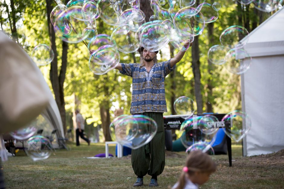 Temų įvairovė festivalyje „Būtent!“: nuo karo pamokų iki civilinės sąjungos