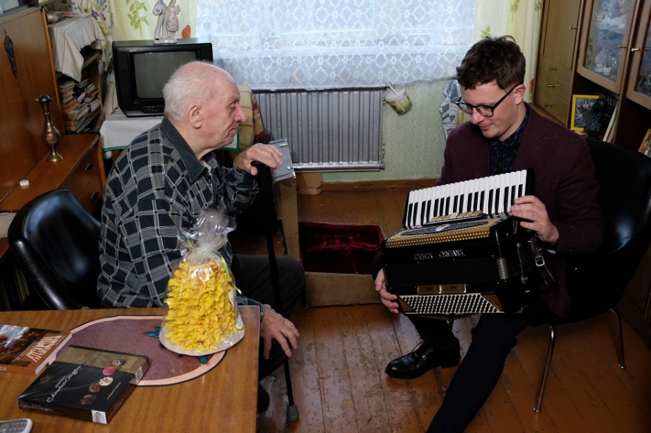 Jautri M. Levickio pažintis su apakusiu muziku: nežinojau, kaip reikės bendrauti