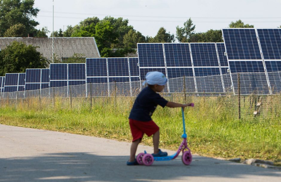 Saulės energetikos suklestėjimą lemia ir pinigai