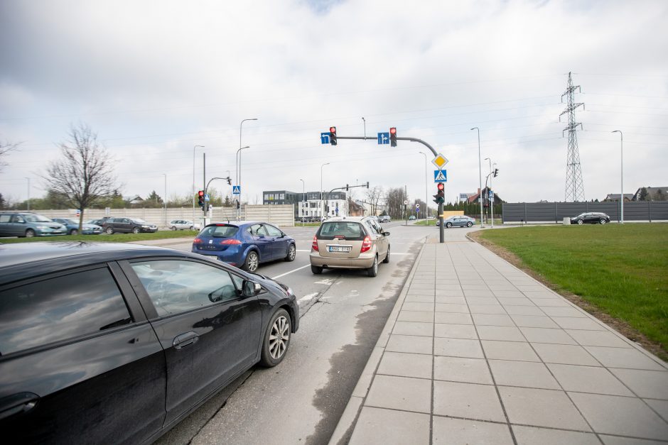 Savivaldybė apie automobilių spūstis prie „McDonald‘s“: ieškoma sprendimų