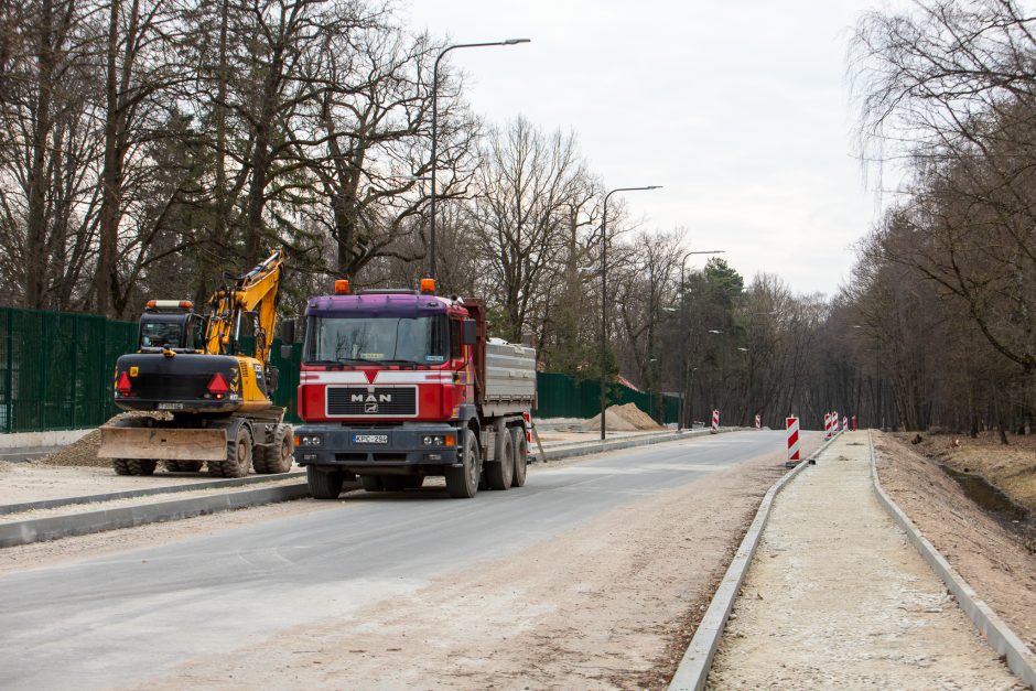 Radvilėnų plento atidarymo dar teks palaukti