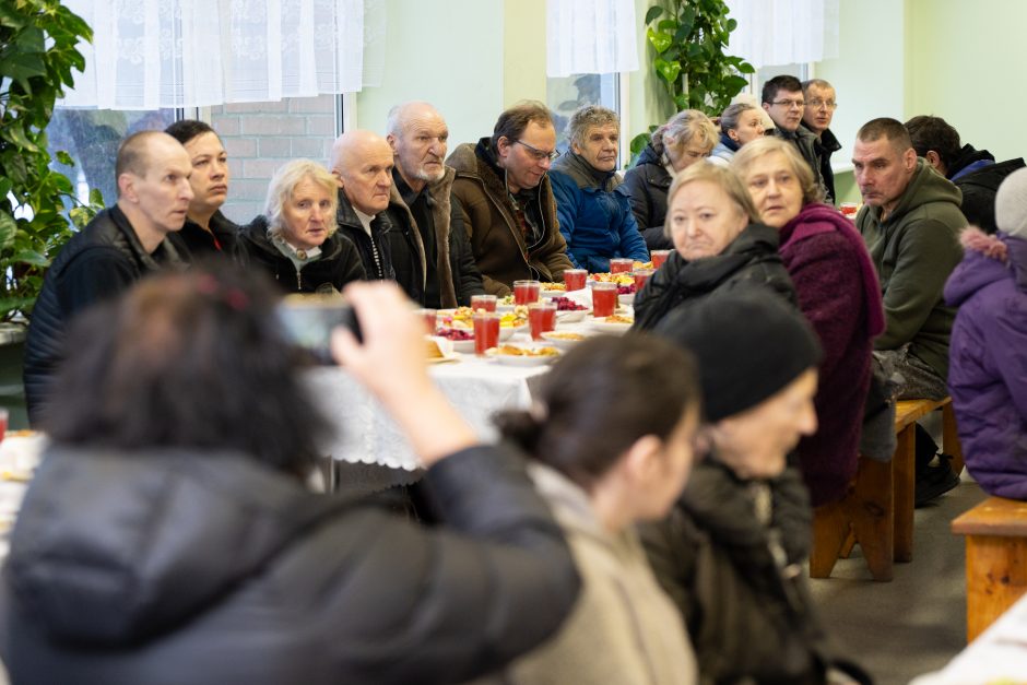 Kasdien matomas vargas stiprina: nesmerkiu žmonių dėl jų gyvenimo būdo