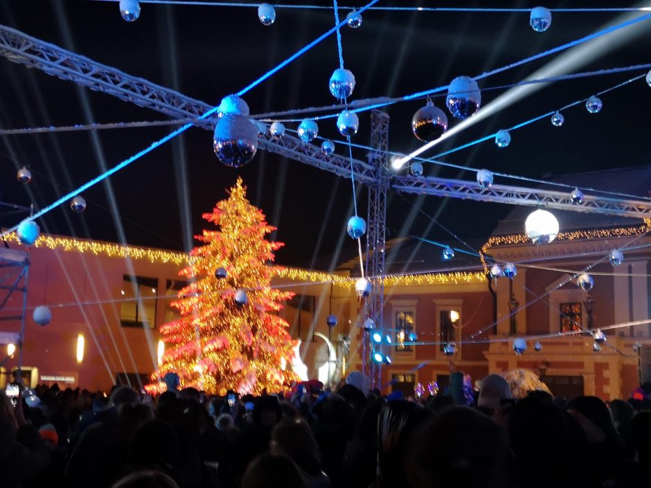 Klaipėdoje įžiebta pagrindinė miesto eglė!
