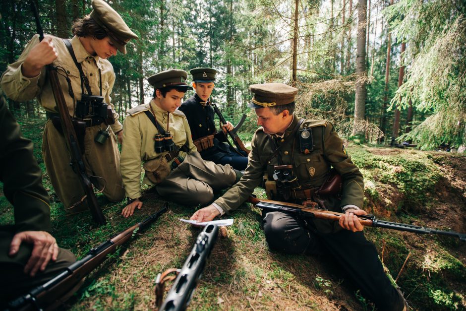 Partizaną suvaidinęs P. Markevičius nežino, ar dabar griebtųsi ginklo