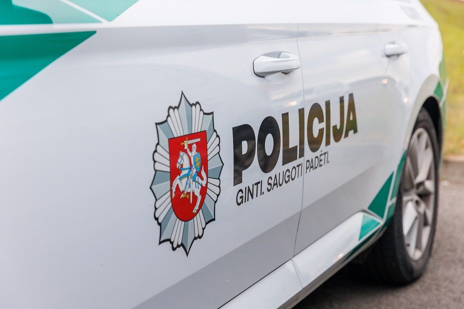 Vilniuje neblaivus vairuotojas apgadino du automobilius