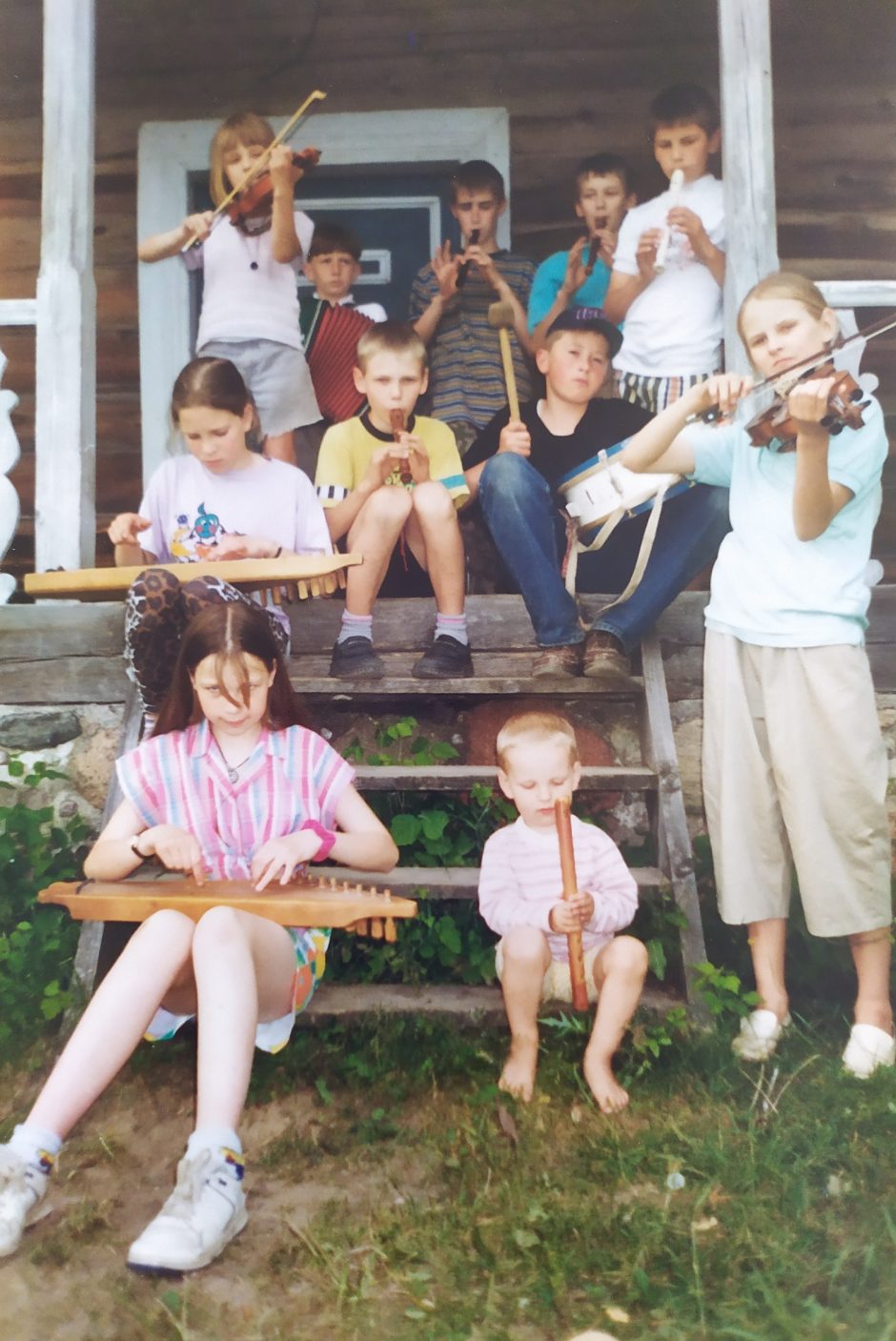 Gyventi su liaudiška muzika – tvirta giminės tradicija