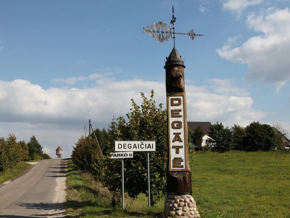 Vertybių sąrašą papildė vėtrungės, karaimų vestuvių tradicija, pirčių lankymas