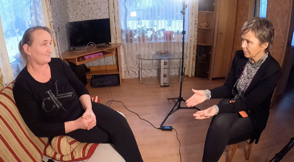 Prabilo per Kalėdas žiauriai sužalotos dvimetės močiutė: kaltina naują dukros mylimąjį?