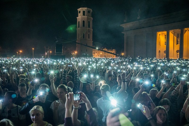 Vilniaus festivaliai: ar tik prie ekranų, ar sulauksime ir gyvų renginių?