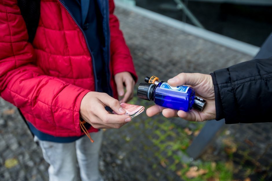 Šiemet bus nubausta rekordiškai daug rūkančių nepilnamečių?