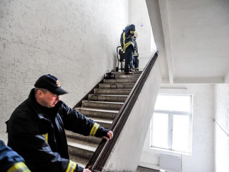 Netikėtas radinys viename Utenos bute: aptikta 1,5 kilogramo gyvsidabrio