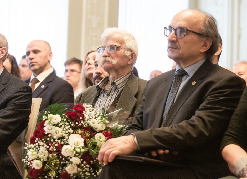 Kūrėjams H. Gudavičiui ir A. Černiauskui įteikta J. Basanavičiaus premija