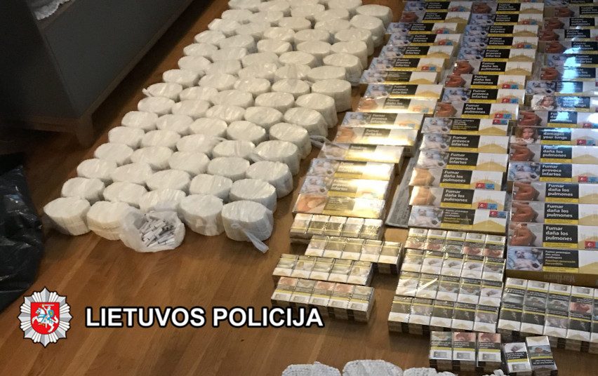 Kriminalistų akiratyje – nelegaliai rūkalus pardavinėję klaipėdiečiai: aptikta 130 tūkst. cigarečių