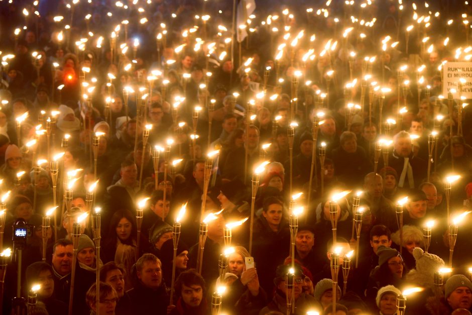 Rinkimams besiruošiančioje Estijoje nacionalistai surengė dideles eitynes