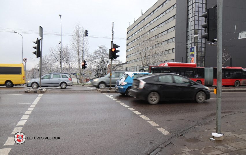 Praėjusią parą per eismo įvykius sužeista 11 žmonių: žuvo pėsčiasis