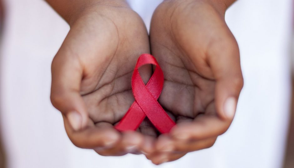 Pasaulyje nuo 2010 metų trečdaliu sumažėjo su AIDS susijusių mirčių