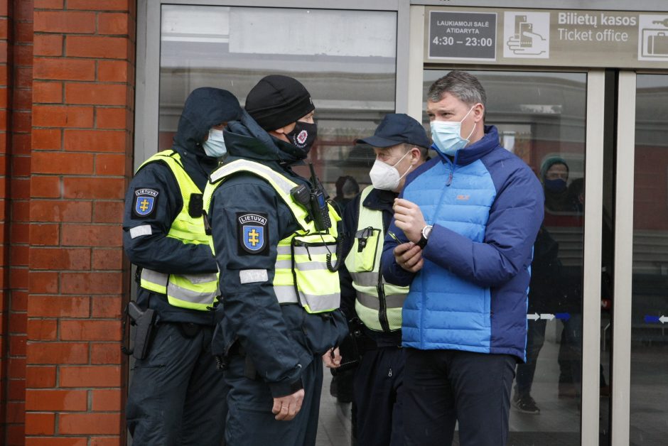 Klaipėdos traukinių stotyje – pareigūnai: jau šiandien vykdė asmenų patikras