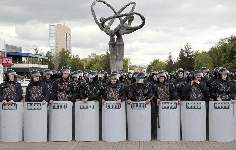 Per Kazachstano prezidento rinkimus pademonstruota nepakankama pagarba demokratijai?