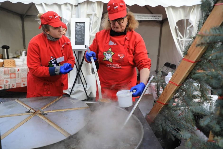 Tarptautinėje Kalėdų labdaros mugėje surinkta daugiau nei 110 tūkst. eurų