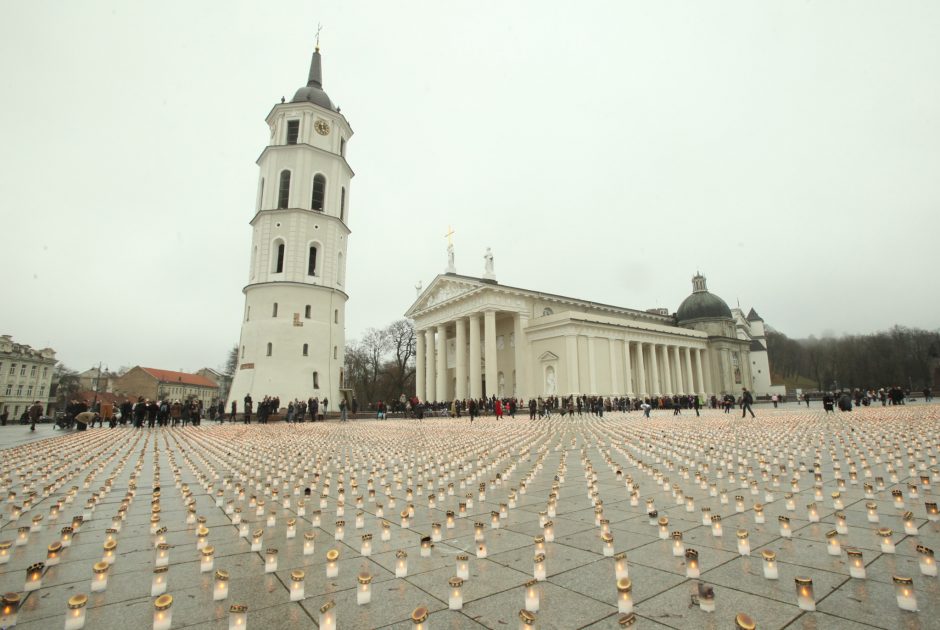 Sekmadienis – Pasaulinė diena žuvusiems eismo įvykiuose atminti