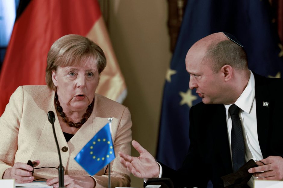 A. Merkel per atsisveikinimo vizitą: Izraelio saugumas išliks prioritetu