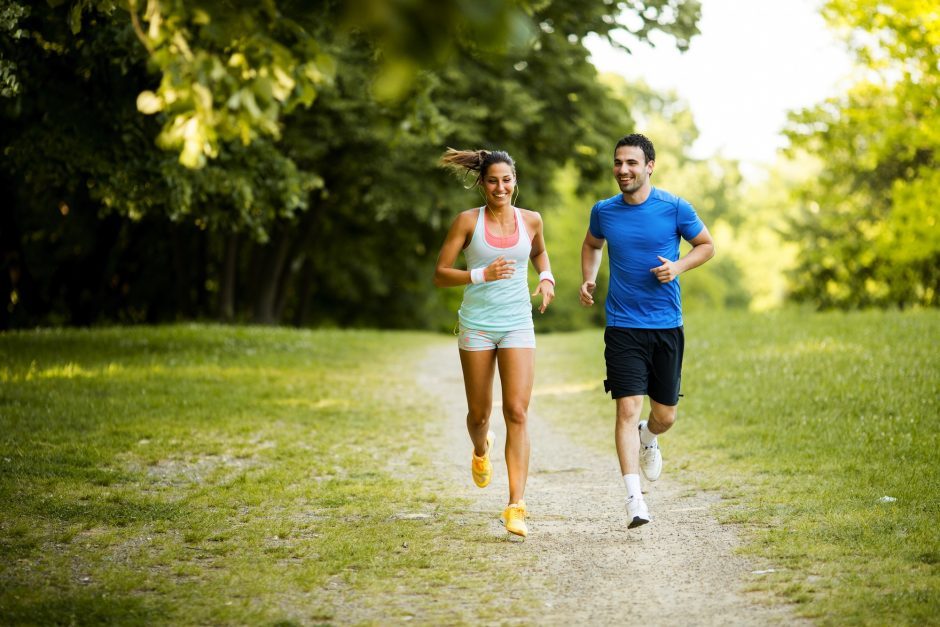 Sporto sales pakeičia parkų takeliai: ką daryti, kad bėgimas taptų malonus?