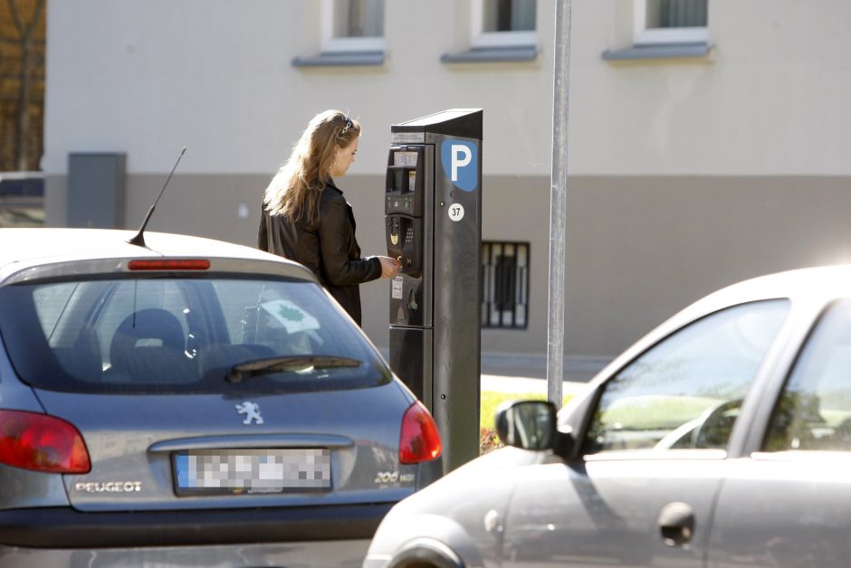 Audringų diskusijų atomazga: brangs automobilių statymas Klaipėdoje